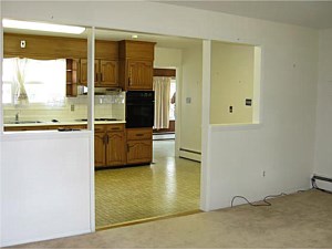 BEFORE: Ugly and outdated everywhere!